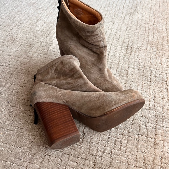 Jeffrey Campbell Rumble booties. - Picture 4 of 6